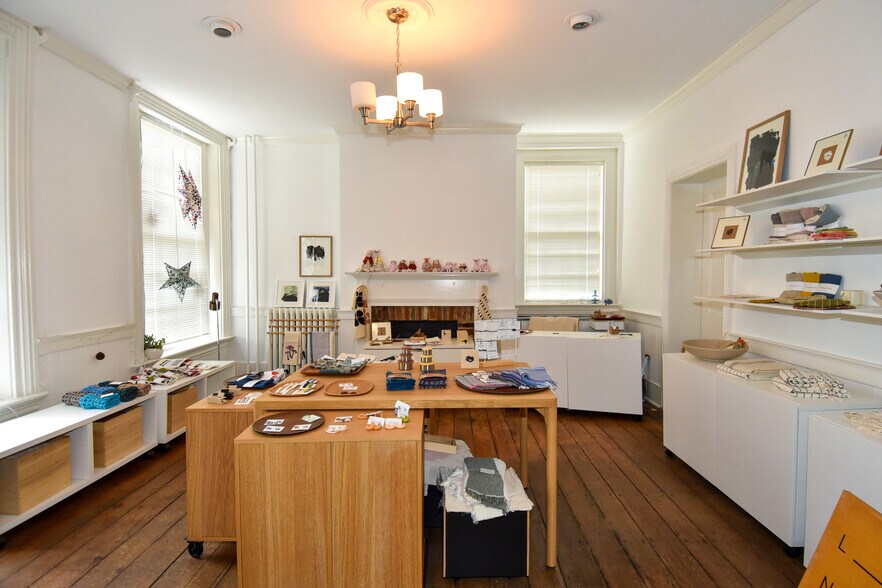 More Photos Of 109 S Fairfax St, Alexandria Office For Sale