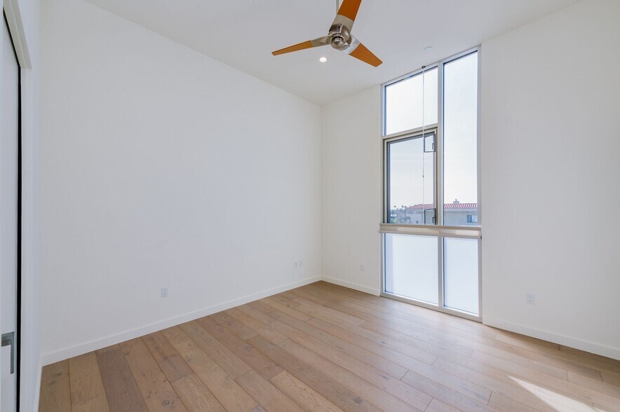 More Photos Of 12770 Caswell Ave, Los Angeles Apartments For Sale