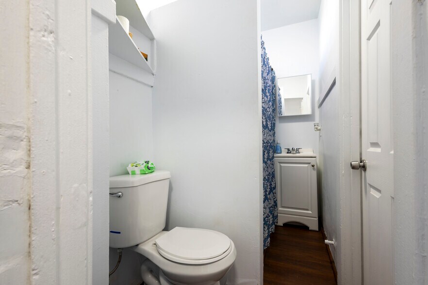 More Photos Of 1230 S Wilmington Ave, Compton Apartments For Sale