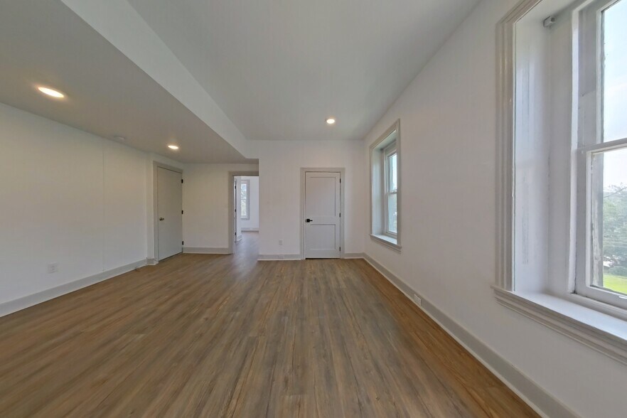 More Photos Of 201 Rochelle Ave, Philadelphia Multifamily For Sale