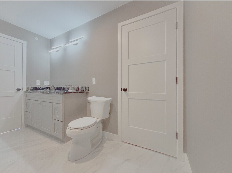 More Photos Of 60 Richards St, Worcester Apartments For Sale