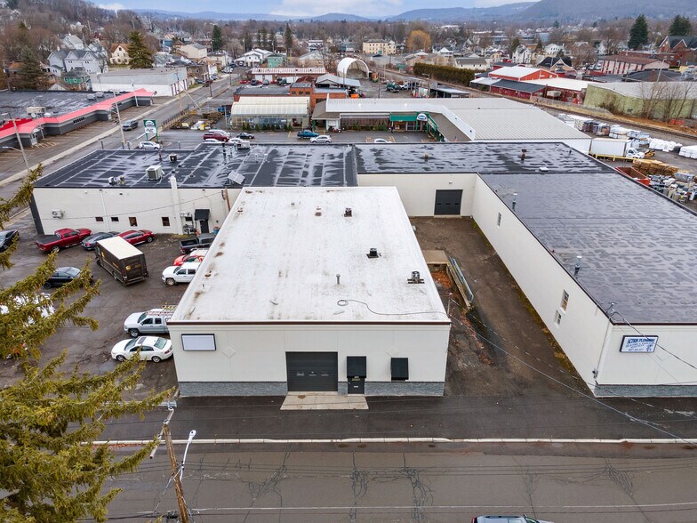 More Photos Of 104 N Duane Ave, Endicott Industrial For Lease