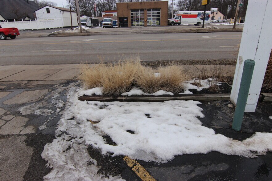 More Photos Of 2900 Belmont Ave, Youngstown Office For Sale