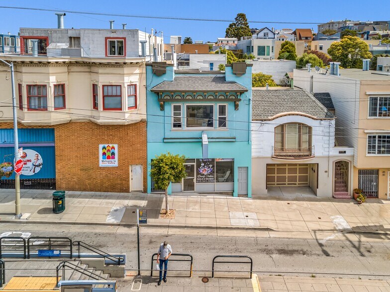 More Photos Of 1211 Church St, San Francisco Storefront Retail Residential For Lease