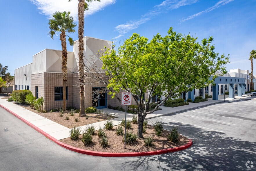 More Photos Of 3785 E Sunset Rd, Las Vegas Medical For Lease