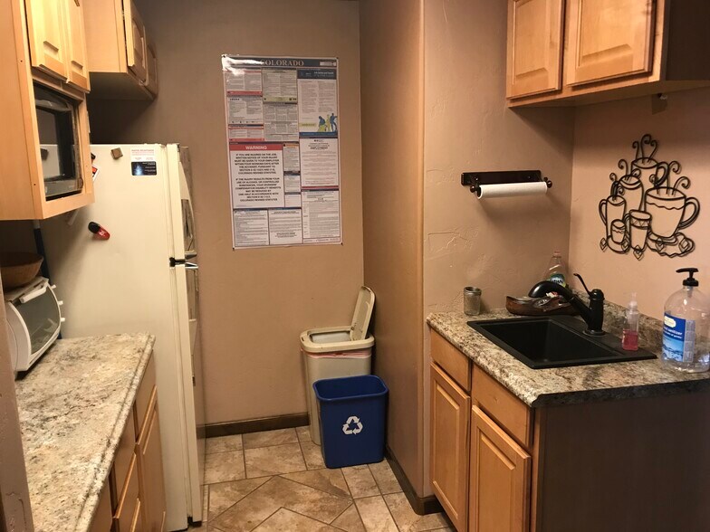 More Photos Of 201 S 15th St, Grand Junction Flex For Lease