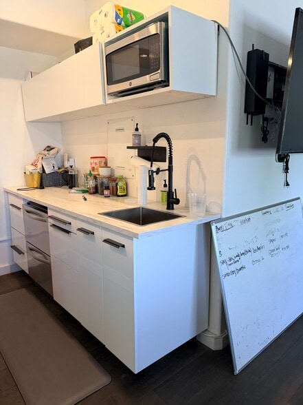 More Photos Of 1321 Post Ave, Torrance Loft Creative Space For Lease