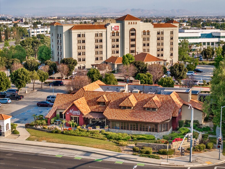 More Photos Of 10909 Foothill Blvd, Rancho Cucamonga Restaurant For Sale