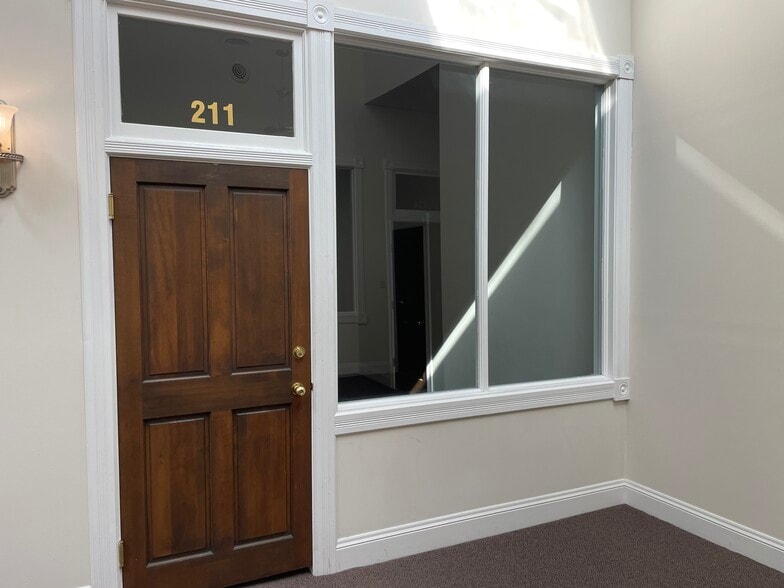 More Photos Of 226-228 S Union Ave, Pueblo Storefront Retail Office For Lease