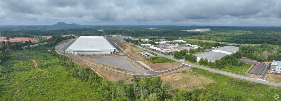 More Photos Of 1500 Delta Dr, Gastonia Distribution For Lease