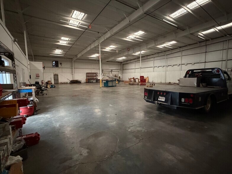 More Photos Of 524 Golf Course Rd, Tallapoosa Warehouse For Lease