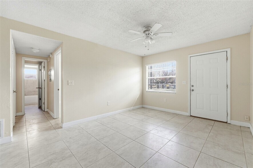 More Photos Of 2300 W Cannon Ter NW, Winter Haven Apartments For Sale