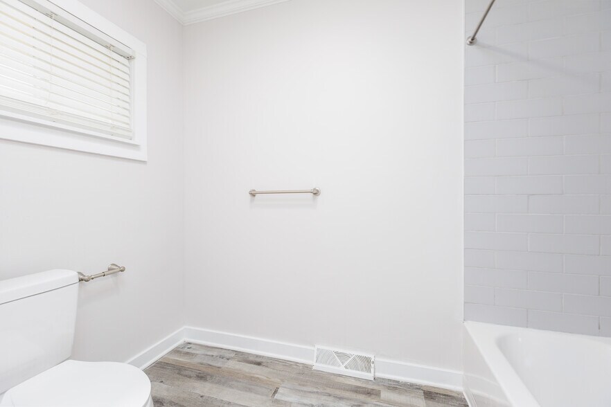 More Photos Of 4577 Olentangy River Rd, Columbus Apartments For Sale