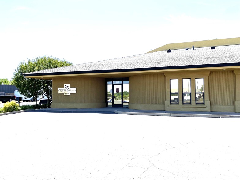 Primary Photo Of 900 Post Rd, Oakdale Office For Sale