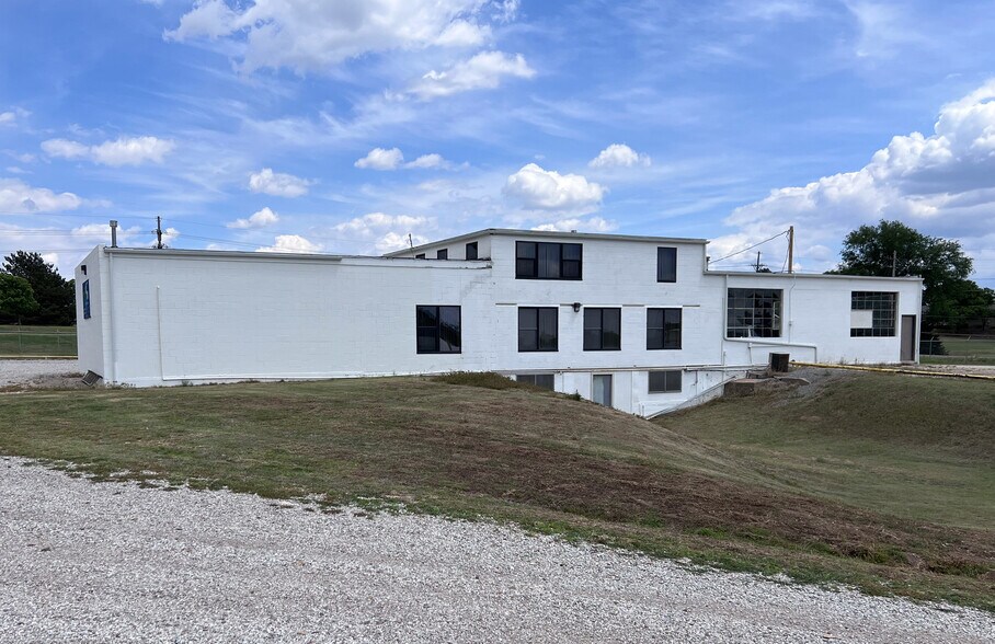 More Photos Of 10001 Highway 54, Pratt Industrial For Sale