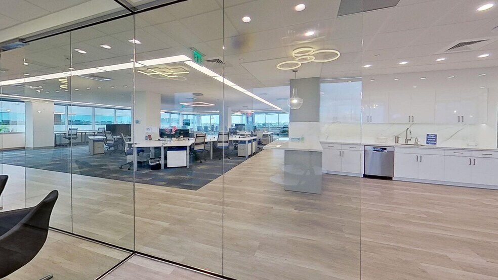 More Photos Of 500 W Cypress Creek Rd, Fort Lauderdale Office For Lease