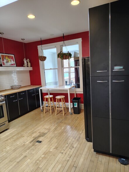 More Photos Of 3317 W Fullerton Ave, Chicago Storefront Retail Office For Lease