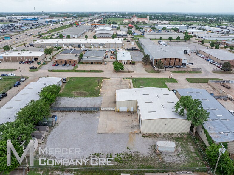 More Photos Of 813 SE 84th St, Oklahoma City Manufacturing For Sale