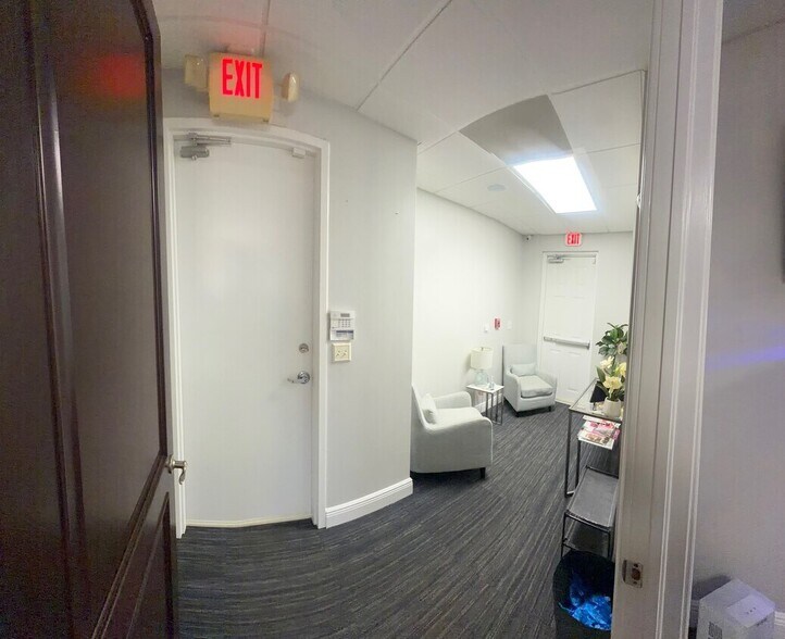 More Photos Of 12855 SW 132nd St, Miami Office For Lease