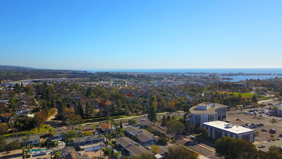 More Photos Of 1501 Westcliff Dr, Newport Beach Medical For Lease