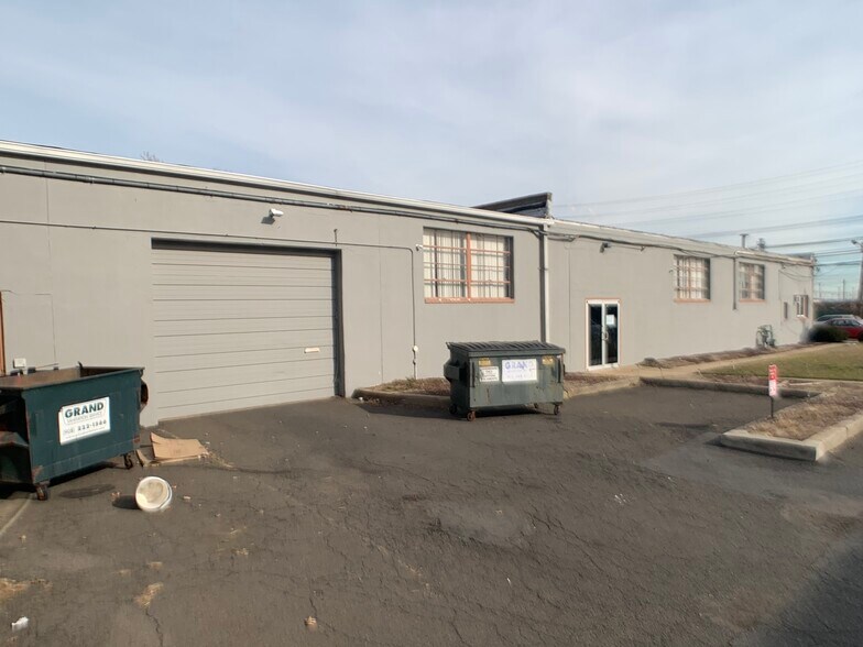 More Photos Of 1010 W Elizabeth Ave, Linden Warehouse For Lease