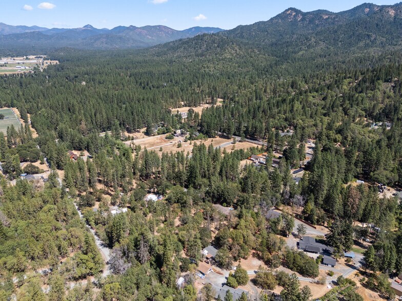 More Photos Of 4697 E Evans Creek Rd, Rogue River Land For Sale