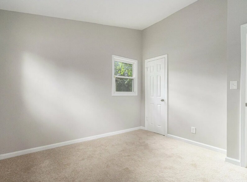 More Photos Of 340 Bell St SE, Marietta Office Residential For Sale