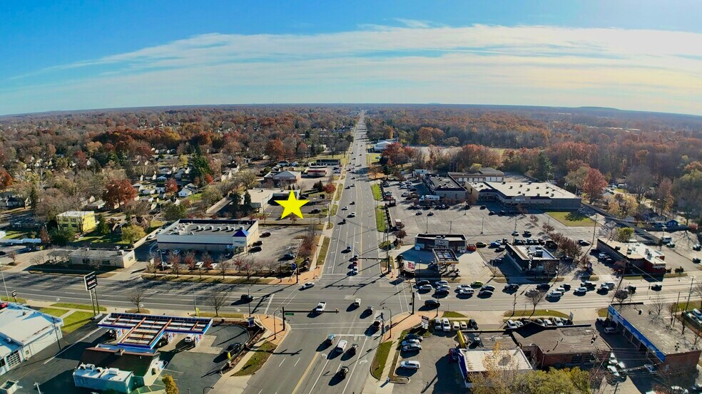 More Photos Of 1900-2020 N Wayne Rd, Westland Freestanding For Lease