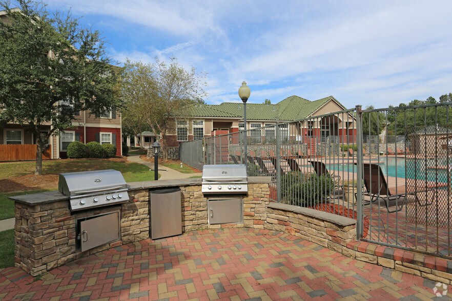 More Photos Of 215 Spencer Pl, Cayce Apartments For Sale