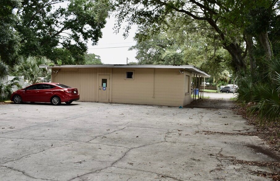 More Photos Of 2135 S 78th St, Tampa Office Residential For Sale