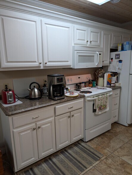 More Photos Of 211 W Main St, Russia Industrial For Sale