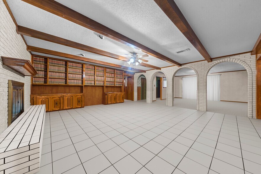 More Photos Of 2302 W Stan Schlueter Loop, Killeen Office For Sale