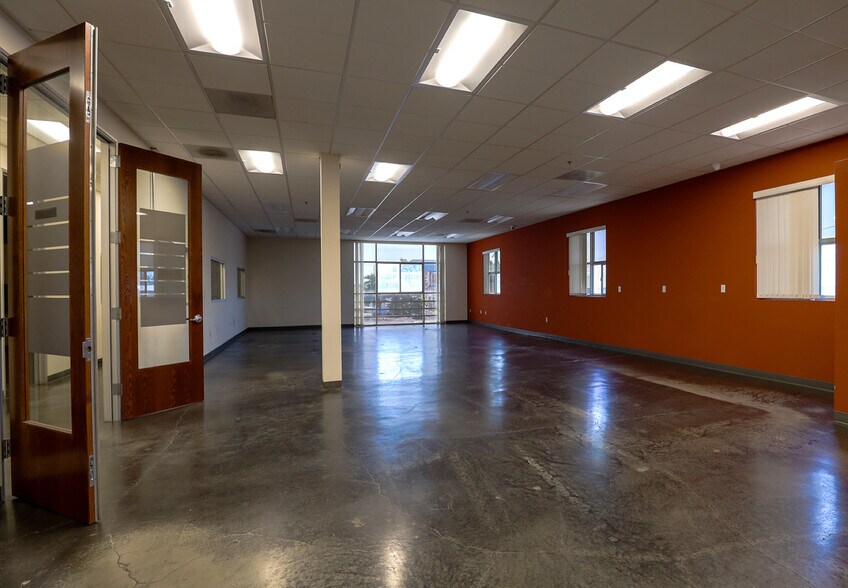 More Photos Of 1807 E 48th Pl, Los Angeles Warehouse For Lease