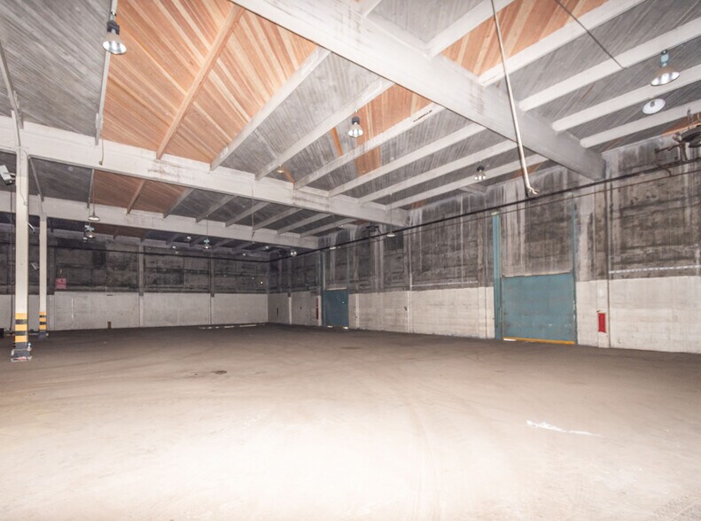 More Photos Of 2901 Apron Ave, Atwater Warehouse For Sale