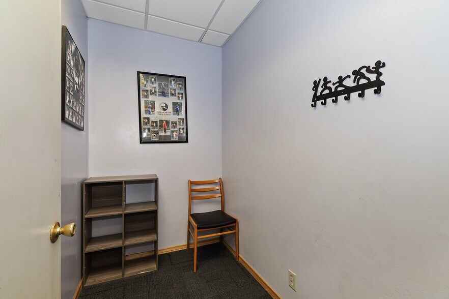 More Photos Of 42561 Moonridge Rd, Big Bear Lake Office For Sale