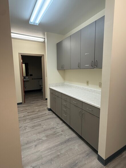 More Photos Of 138 Milestone Way, Greenville Medical For Lease