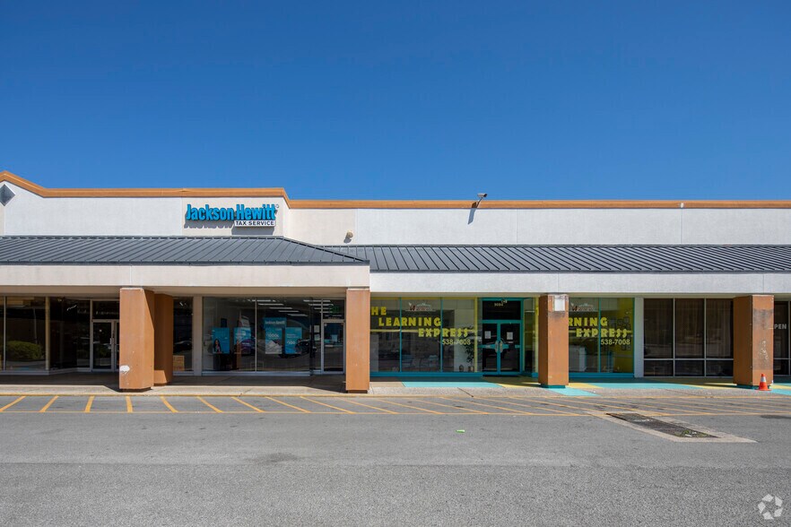 More Photos Of 9060-9098 Parkway E, Birmingham Unknown For Lease