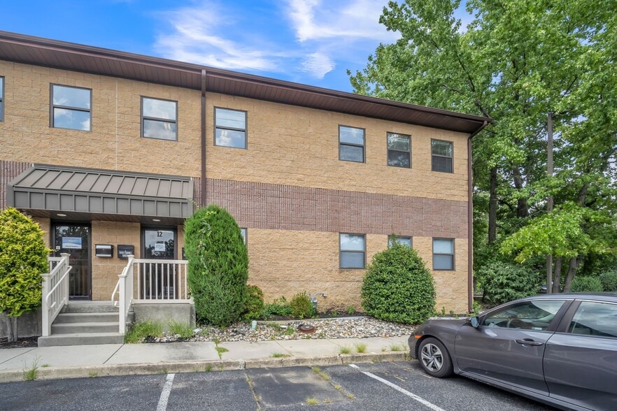 More Photos Of 600 Deer Rd, Cherry Hill Light Distribution For Sale