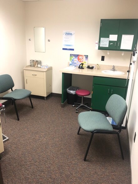 More Photos Of 227 N Jefferson St, New Castle Medical For Sale