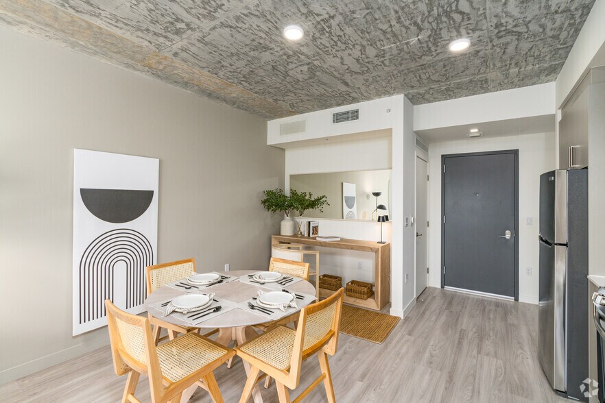 More Photos Of 23 NE 17th Ter, Miami Apartments For Lease