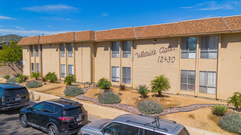 More Photos Of 12430 Oak Knoll Rd, Poway Apartments For Sale