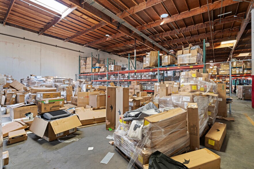 More Photos Of 1920 S Augusta Ct, Ontario Warehouse For Lease