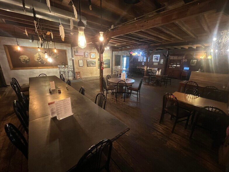 More Photos Of 519 N Elm St, Muncie Restaurant For Sale