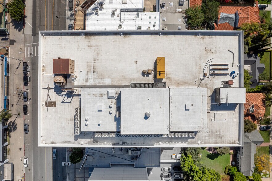 More Photos Of 6200 Wilshire Blvd, Los Angeles Medical For Sale