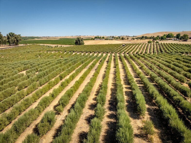 More Photos Of 5055 Rancho La Loma Linda Dr, Paso Robles Specialty For Sale