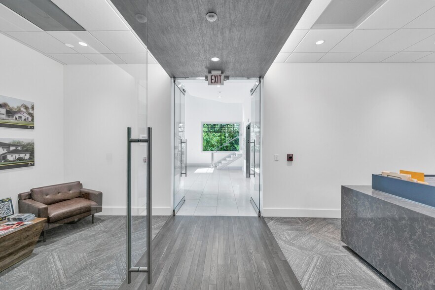 More Photos Of 61 Carlton Woods Dr, The Woodlands Office For Lease