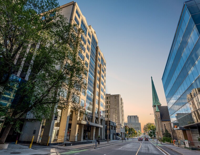 More Photos Of 141 Laurier Ave W, Ottawa Office For Lease