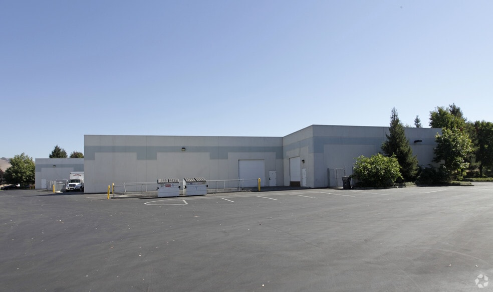 Primary Photo Of 30-50 Harlow Ct, Napa Warehouse For Lease