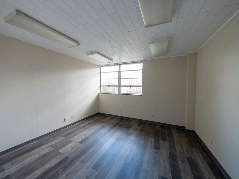 More Photos Of 30 New Treads Dr., Waynesville Light Distribution For Sale