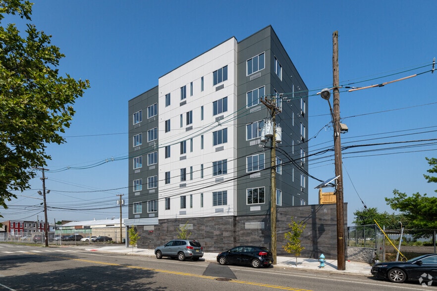 More Photos Of 74 Pollock Ave, Jersey City Apartments For Sale